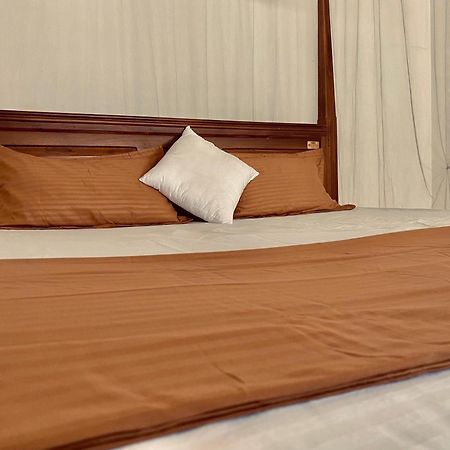 Sasmika Villa Surf And Yoga Hostel Weligama Dış mekan fotoğraf