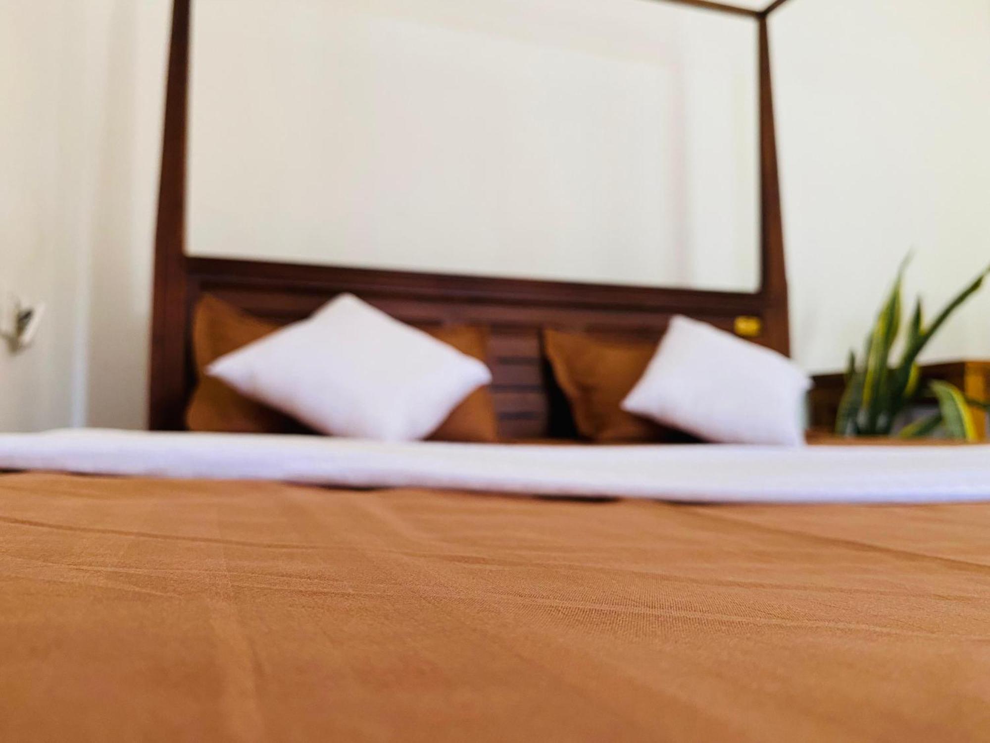 Sasmika Villa Surf And Yoga Hostel Weligama Dış mekan fotoğraf